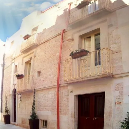 Diffuso Dimora Rossi Bed & Breakfast 4*
