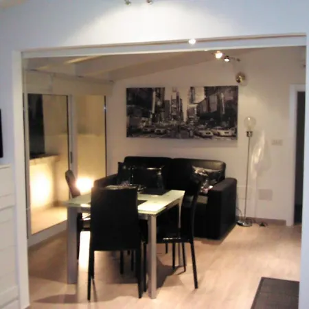 Diffuso Dimora Rossi Bed & Breakfast