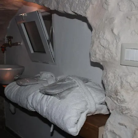 Bed & Breakfast Diffuso Dimora Rossi 3*
