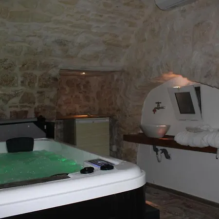 Diffuso Dimora Rossi Bed & Breakfast 3*