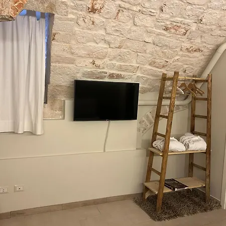 Diffuso Dimora Rossi Bed & Breakfast 3*