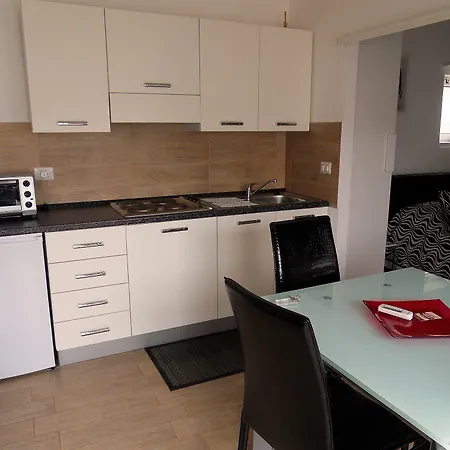 ベッド・アンド・ブレックファスト Diffuso Dimora Rossi トゥーリ