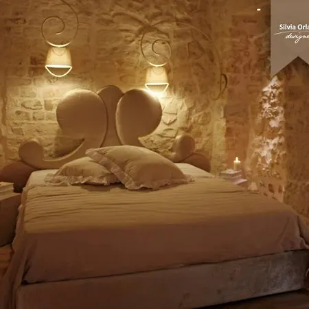 Bed & Breakfast Diffuso Dimora Rossi 3*